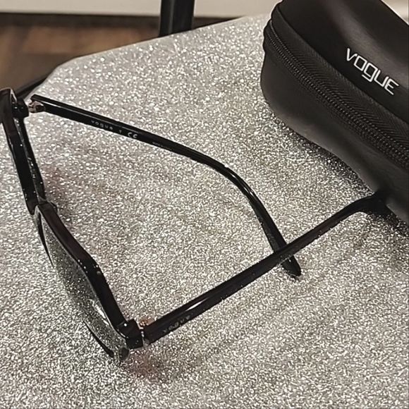 Vogue V05361s Hexagonal Sunglasses main image 16